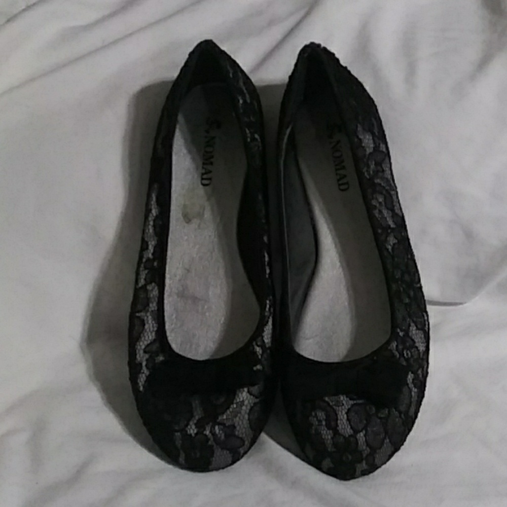 Lace flats